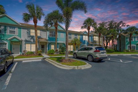 Touwnhouse à vendre à Bradenton, Floride: 2 chambres, 100.33 m2 № 1906936 - photo 1