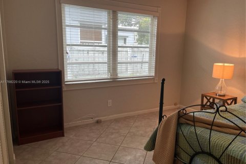 Propiedad comercial en venta en Fort Lauderdale, Florida, 473.52 m2 № 1692615 - foto 15