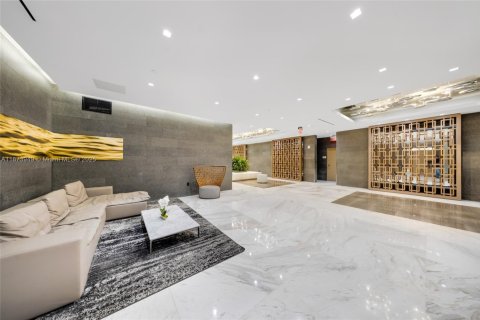 Condominio en venta en Sunny Isles Beach, Florida, 2 dormitorios, 157 m2 № 1980029 - foto 14