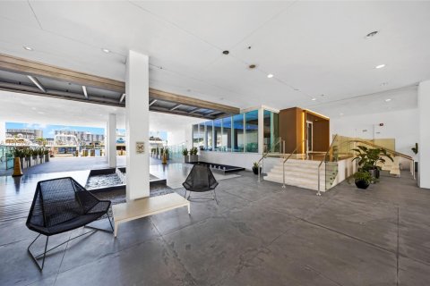 Condominio en venta en Sunny Isles Beach, Florida, 2 dormitorios, 157 m2 № 1980029 - foto 17