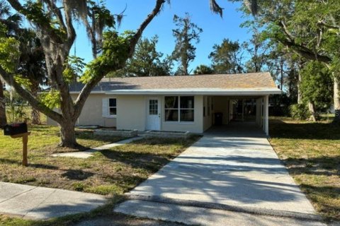 Casa en New Port Richey, Florida 4 dormitorios, 146.79 m2 № 2112775