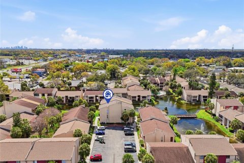 Condominio en venta en Tampa, Florida, 1 dormitorio, 65.96 m2 № 2166190 - foto 25