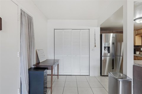 Condominio en venta en Tampa, Florida, 1 dormitorio, 65.96 m2 № 2166190 - foto 6