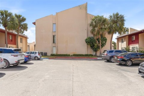 Condominio en venta en Tampa, Florida, 1 dormitorio, 65.96 m2 № 2166190 - foto 21