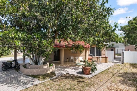 Casa en venta en Wilton Manors, Florida, 4 dormitorios, 183.3 m2 № 1937893 - foto 24