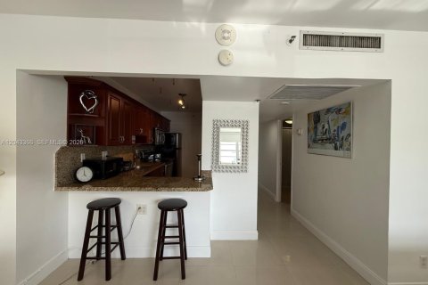 Condominio en alquiler en Miami Beach, Florida, 50.63 m2 № 2177747 - foto 7