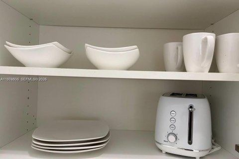 Commercial property in Miami, Florida 1 bedroom, 32.52 sq.m. № 2044397 - photo 14