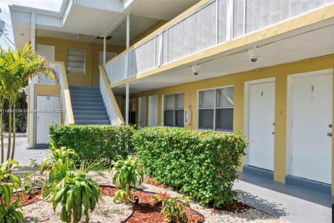 Apartment in Hollywood, Florida 1 bedroom № 1943761 - photo 24