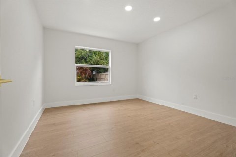 Villa ou maison à vendre à Orlando, Floride: 4 chambres, 283.91 m2 № 2156746 - photo 15
