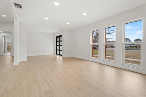 Villa ou maison à vendre à Orlando, Floride: 4 chambres, 283.91 m2 № 2156746 - photo 21