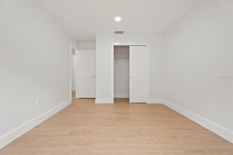 Villa ou maison à vendre à Orlando, Floride: 4 chambres, 283.91 m2 № 2156746 - photo 18