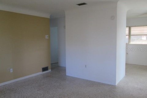 Villa ou maison à vendre à Kenneth City, Floride: 2 chambres, 82.59 m2 № 1838014 - photo 6