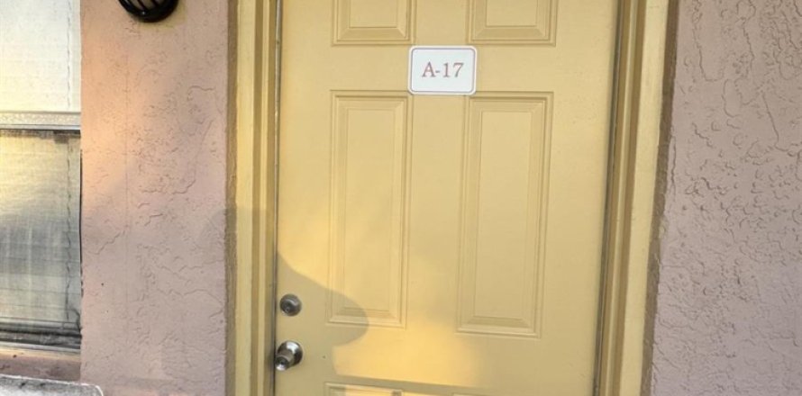 Condo à Oakland Park, Floride, 2 chambres  № 2082702