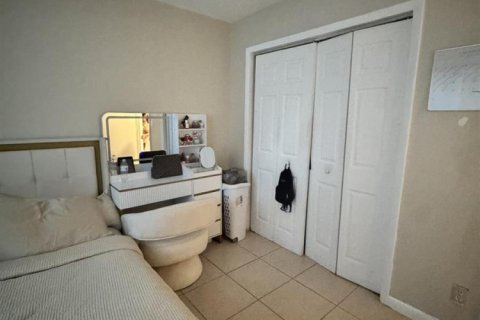 Copropriété à vendre à Oakland Park, Floride: 2 chambres, 54.81 m2 № 2082702 - photo 10