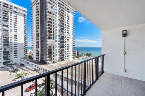 Condominio en venta en Hollywood, Florida, 2 dormitorios, 114.27 m2 № 1938849 - foto 15