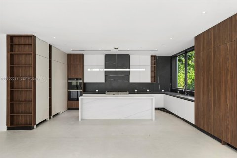 Villa ou maison à vendre à Pinecrest, Floride: 7 chambres, 827.95 m2 № 2178660 - photo 16