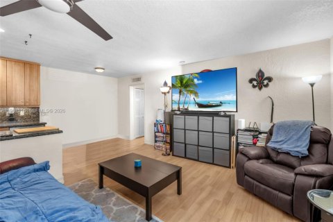 Copropriété à vendre à Fort Lauderdale, Floride: 1 chambre, 66.8 m2 № 2081414 - photo 3