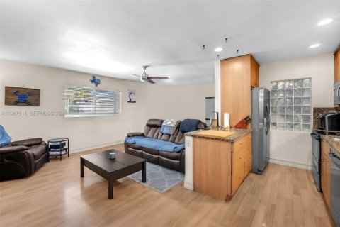 Condo à Fort Lauderdale, Floride, 1 chambre  № 2081414