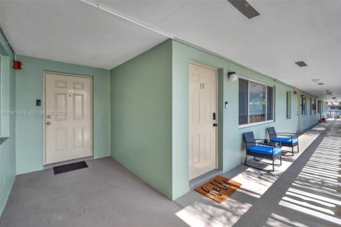 Copropriété à vendre à Fort Lauderdale, Floride: 1 chambre, 66.8 m2 № 2081414 - photo 13