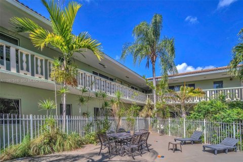 Copropriété à vendre à Fort Lauderdale, Floride: 1 chambre, 66.8 m2 № 2081414 - photo 14