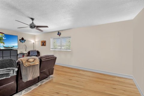 Copropriété à vendre à Fort Lauderdale, Floride: 1 chambre, 66.8 m2 № 2081414 - photo 10