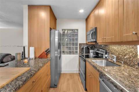 Copropriété à vendre à Fort Lauderdale, Floride: 1 chambre, 66.8 m2 № 2081414 - photo 5