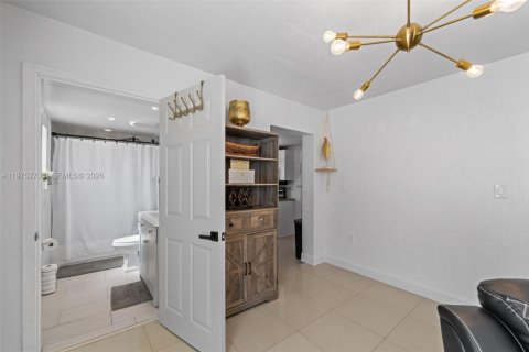 Villa ou maison à vendre à Miami, Floride: 3 chambres, 113.34 m2 № 2036341 - photo 13