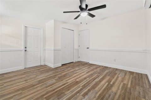 Casa en venta en Clearwater, Florida, 3 dormitorios, 91.42 m2 № 1886372 - foto 15