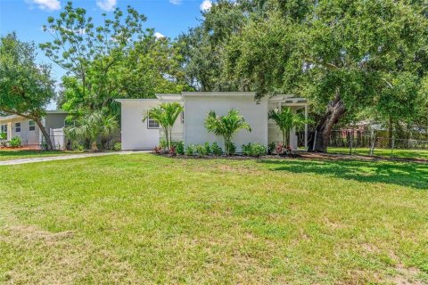 Casa en venta en Clearwater, Florida, 3 dormitorios, 91.42 m2 № 1886372 - foto 2