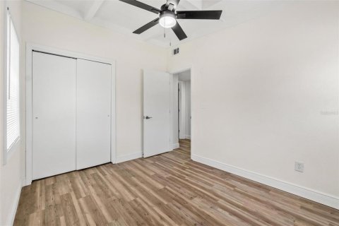 Casa en venta en Clearwater, Florida, 3 dormitorios, 91.42 m2 № 1886372 - foto 11