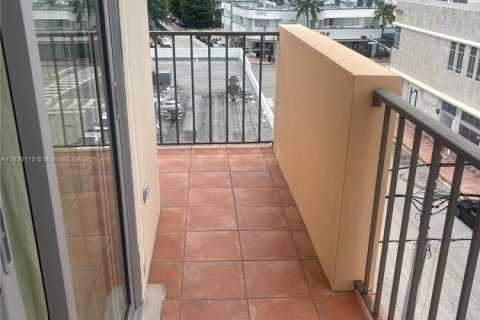 Appartement à louer à Miami Beach, Floride: 2 chambres, 91.04 m2 № 1820074 - photo 21