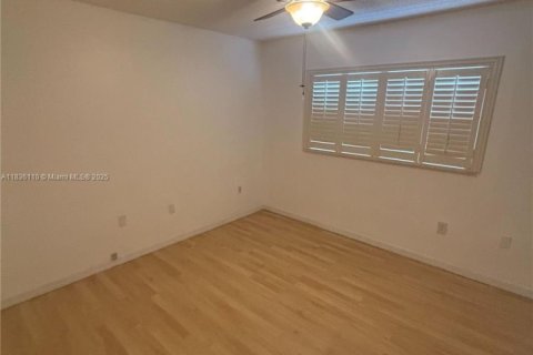 Appartement à louer à Miami Beach, Floride: 2 chambres, 91.04 m2 № 1820074 - photo 10
