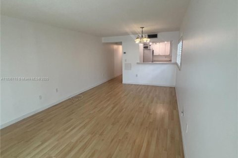 Appartement à louer à Miami Beach, Floride: 2 chambres, 91.04 m2 № 1820074 - photo 7