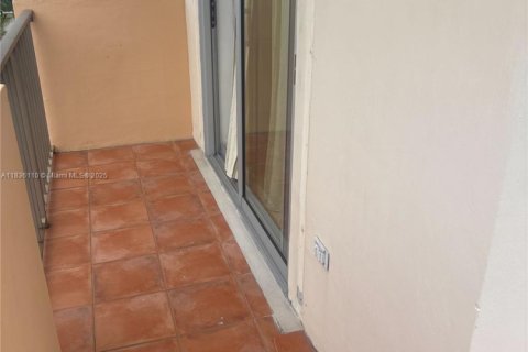 Appartement à louer à Miami Beach, Floride: 2 chambres, 91.04 m2 № 1820074 - photo 23