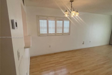 Appartement à louer à Miami Beach, Floride: 2 chambres, 91.04 m2 № 1820074 - photo 6