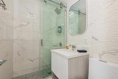 Hotel in Miami Beach, Florida 15.98 sq.m. № 2430091 - photo 4