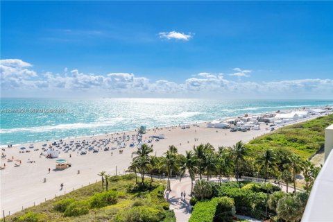 Hotel in Miami Beach, Florida 15.98 sq.m. № 2430091 - photo 11