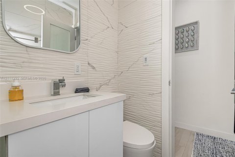 Hotel in Miami Beach, Florida 15.98 sq.m. № 2430091 - photo 3