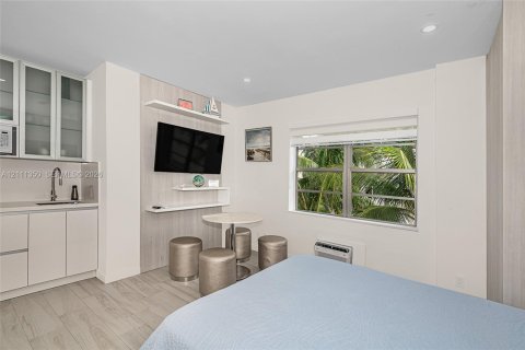 Hotel in Miami Beach, Florida 15.98 sq.m. № 2430091 - photo 10