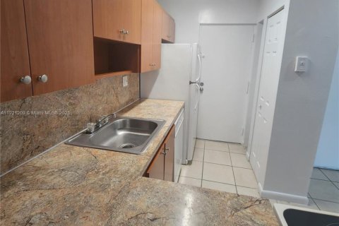 Appartement à louer à Cutler Bay, Floride: 3 chambres, 20773.04 m2 № 1974226 - photo 2