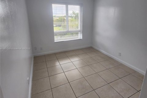 Appartement à louer à Cutler Bay, Floride: 3 chambres, 20773.04 m2 № 1974226 - photo 10