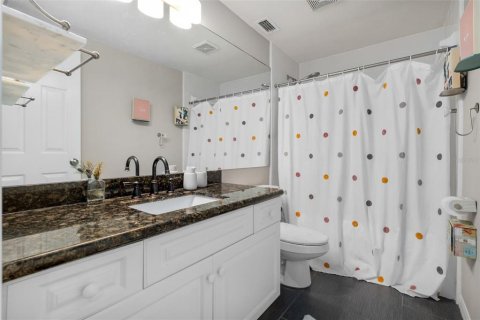 Copropriété à louer à Gainesville, Floride: 3 chambres, 147.16 m2 № 2419282 - photo 17