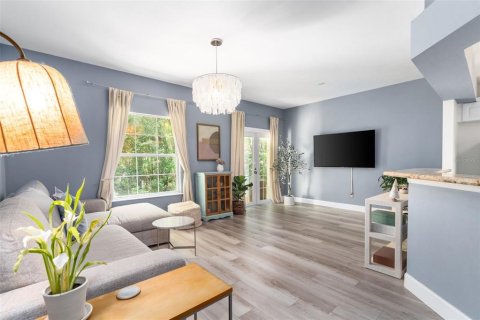 Copropriété à louer à Gainesville, Floride: 3 chambres, 147.16 m2 № 2419282 - photo 4