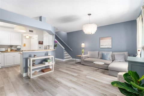 Copropriété à louer à Gainesville, Floride: 3 chambres, 147.16 m2 № 2419282 - photo 6