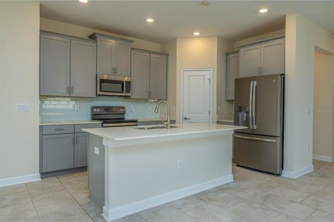 House in Winter Haven, Florida 3 bedrooms, 188.78 sq.m. № 1634957 - photo 2