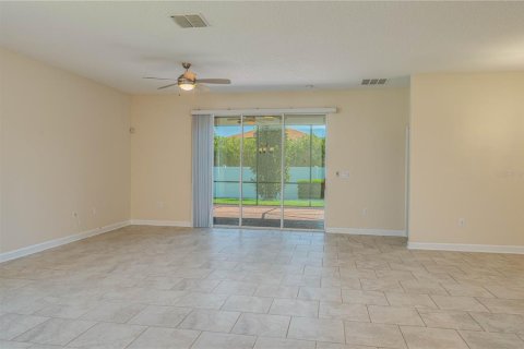 House in Winter Haven, Florida 3 bedrooms, 188.78 sq.m. № 1634957 - photo 10