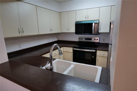 Condo in Clearwater, Florida, 2 bedrooms № 2225833 - photo 12