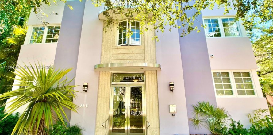 Condominio en Miami Beach, Florida, 1 dormitorio № 2000714