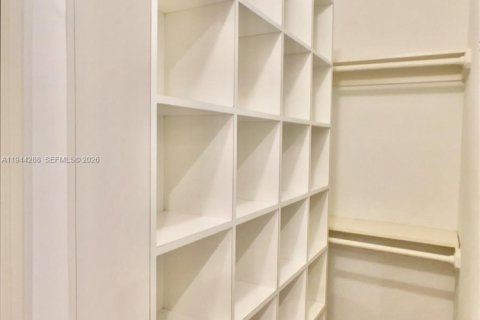 Condominio en alquiler en Miami Beach, Florida, 1 dormitorio, 34.19 m2 № 2000714 - foto 8