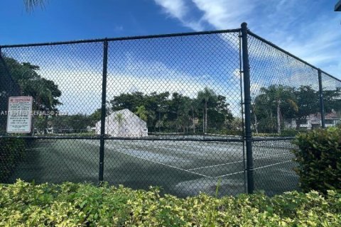 Copropriété à vendre à Coconut Creek, Floride: 2 chambres, 90.58 m2 № 1990229 - photo 21